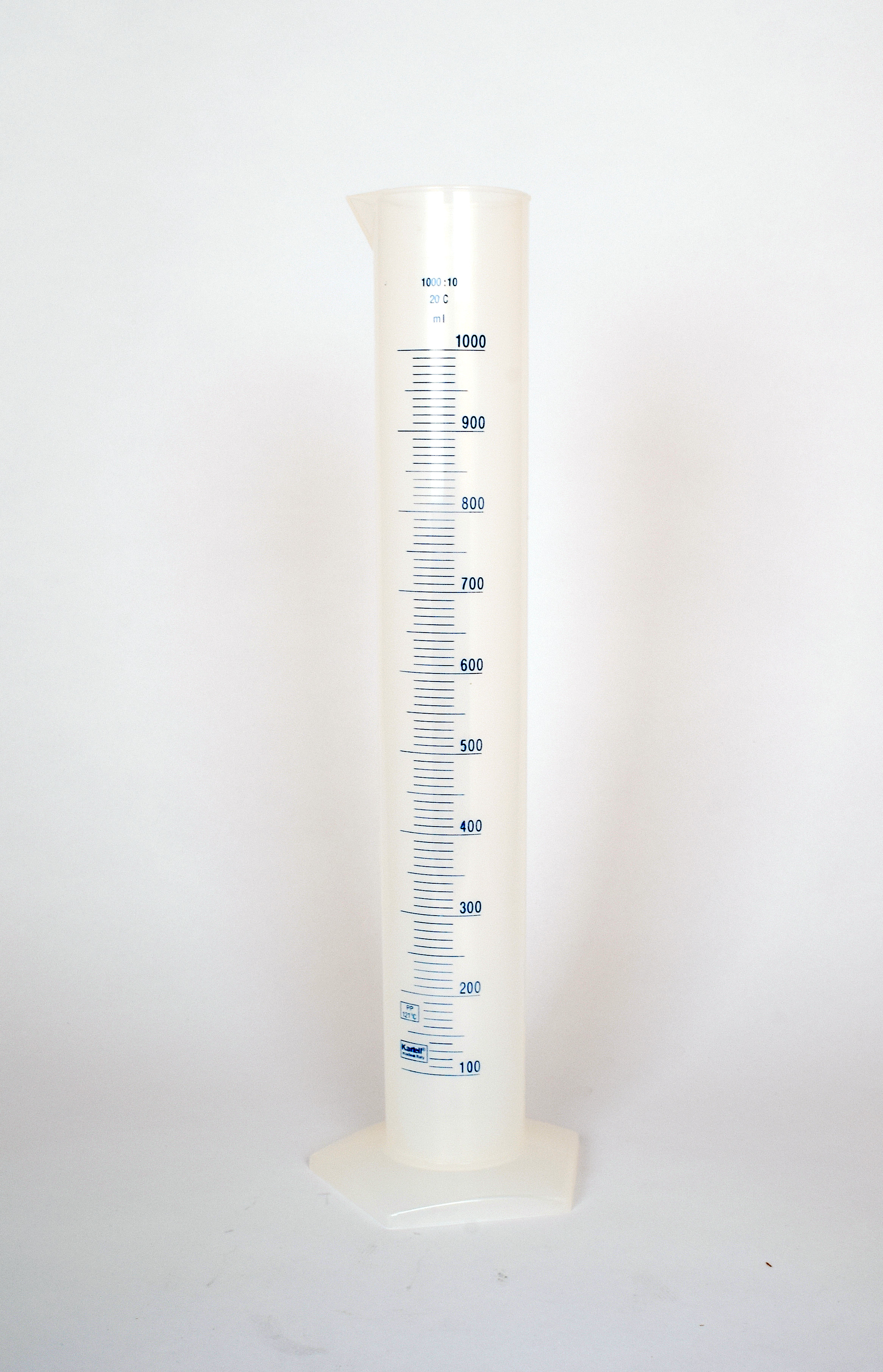 measuring-cylinder-polypropylene-1000ml-moulded-graduations